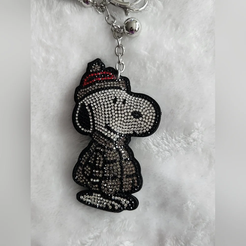 Snoopy With Gray Coat And Hat Rhinestone Keychain with Tassel Bag Charm